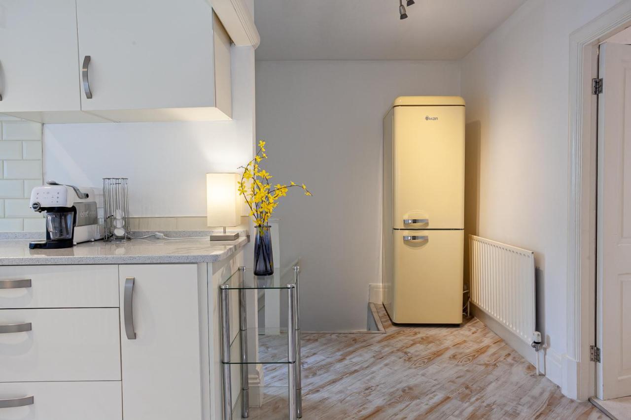 Cosy 2 Bed Apartment - Close To Leeds Centre Exterior photo